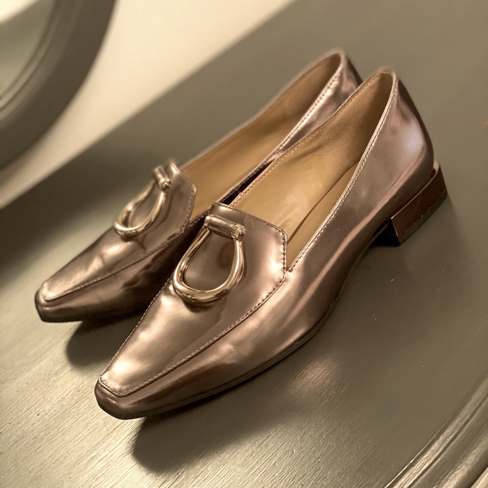 Naturalizer, size 5, silver pewter flats